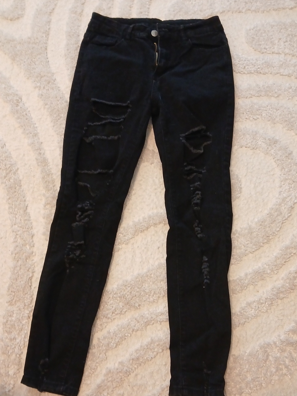 SHEIN Black Ripped Women's Skinny Jeans
